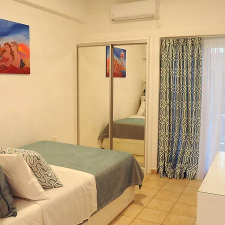 Sunset By The Sea 2 Apartment Loutraki  Exterior photo